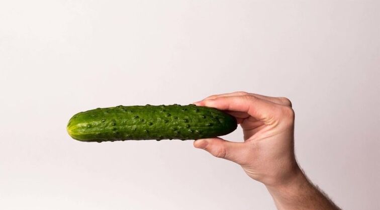 Die Gurke symbolisiert einen durch Erfrischungsgetränke vergrößerten Penis.